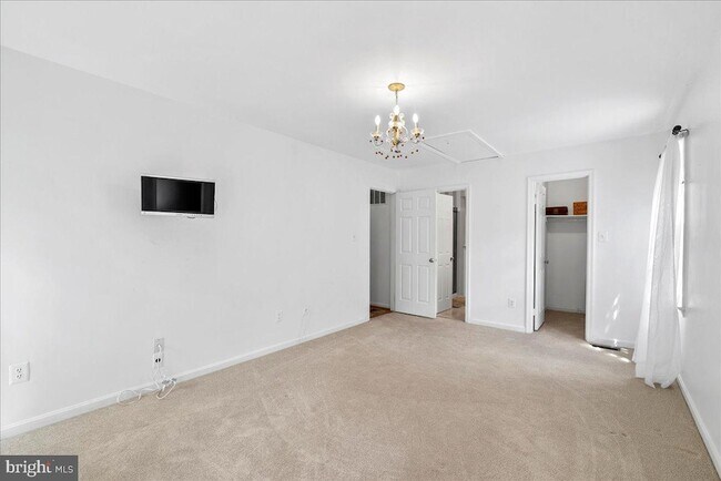 Building Photo - 2085 Cobblestone Ln