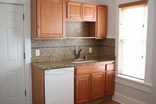 Building Photo - 1333 S 62nd St
