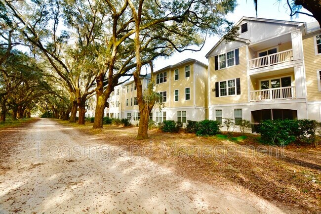 Building Photo - 60 Fenwick Hall Allee