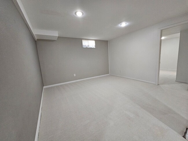 Building Photo - 8491 W 7th Ave