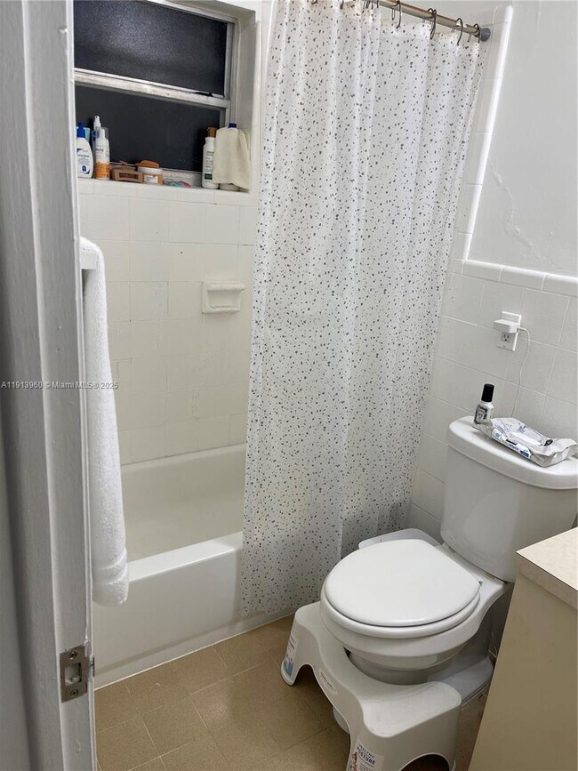 Building Photo - 20520 SW 92nd Pl