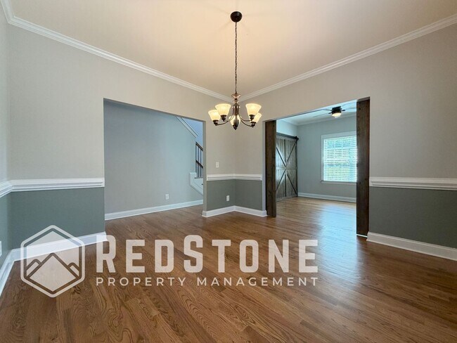 Building Photo - 1823 Buxton Way