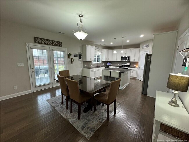 Building Photo - 3245 Hunting Lodge Rd