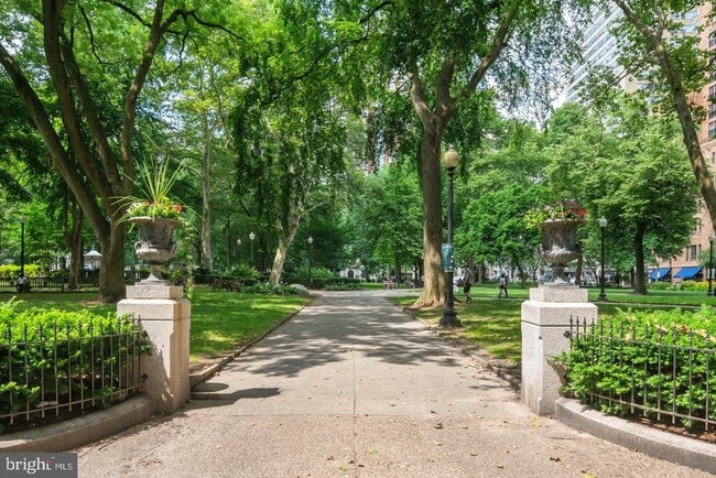 Building Photo - 1806 Rittenhouse Square