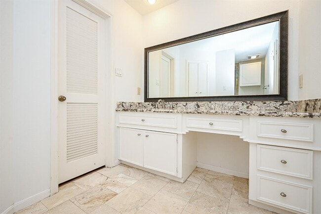 Building Photo - 12219 Gladewick Dr