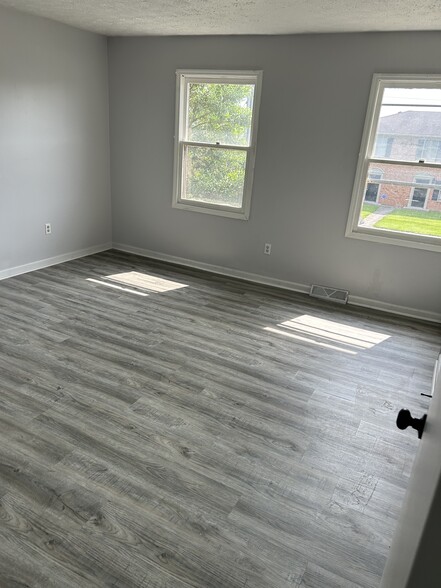 Building Photo - 309 Churchill Dr