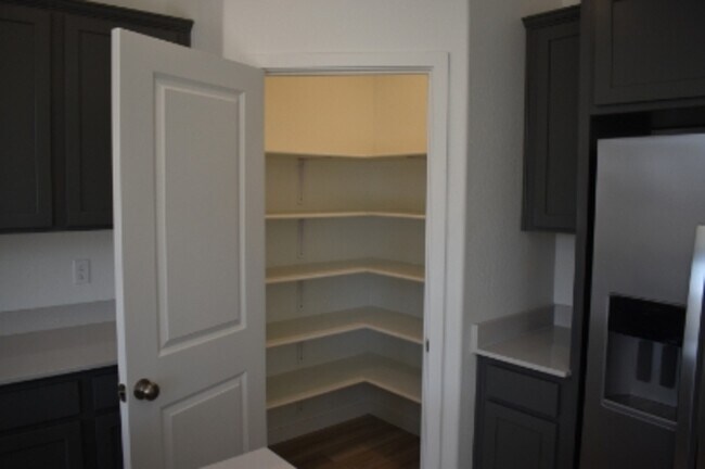 Building Photo - 4636 Sami Jo Dr