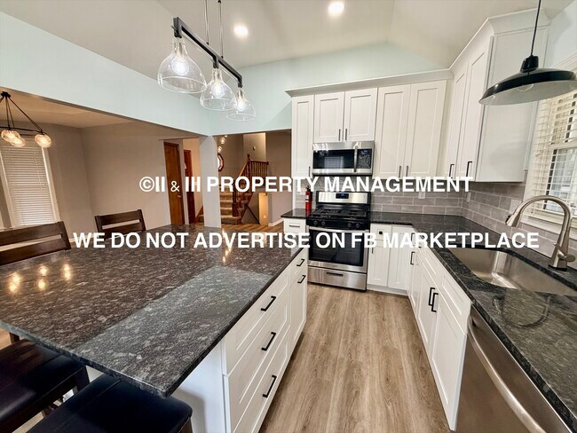 Building Photo - 1213 NE Ball Dr