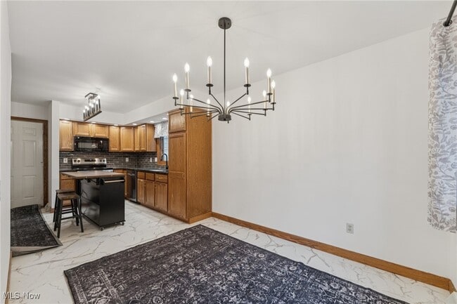 Building Photo - 276 S Bayshore Dr