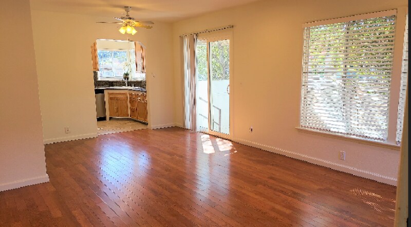 Building Photo - 2226 S Carmelina Ave