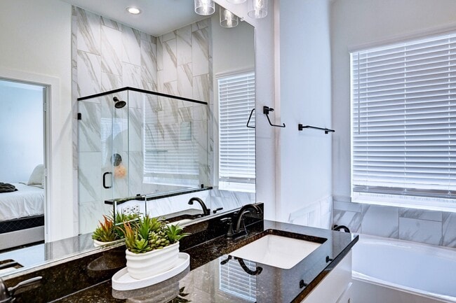 Building Photo - 1523 Cathedral Bend Drive