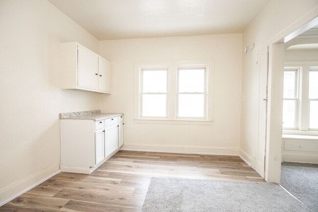 Building Photo - 3331 E 140th St