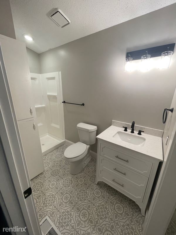 Building Photo - 2 br, 2 bath House - 416 S Woodchuck Ln