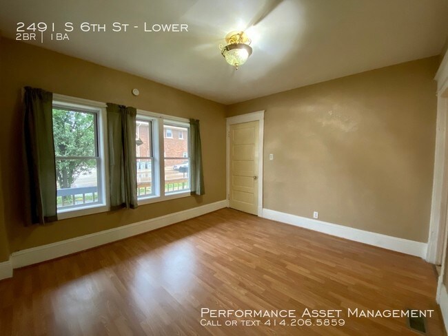 Building Photo - Beautiful South Side 2BD Lower