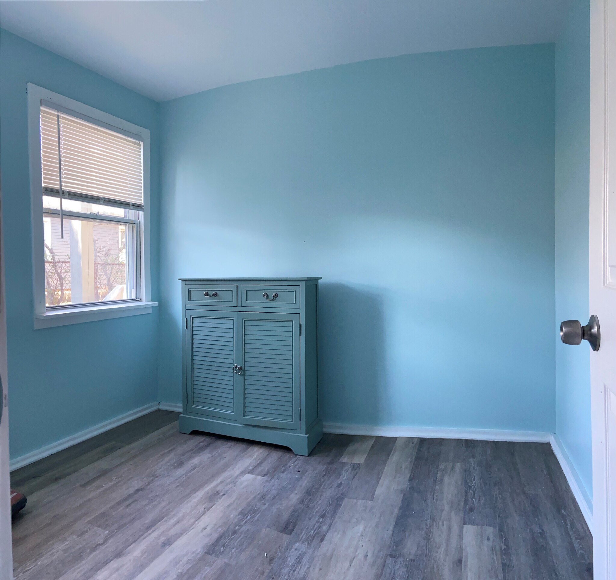 Building Photo - 215 Grant Ave