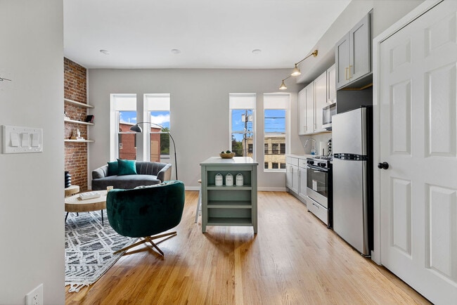 Building Photo - 60 Linden Ave