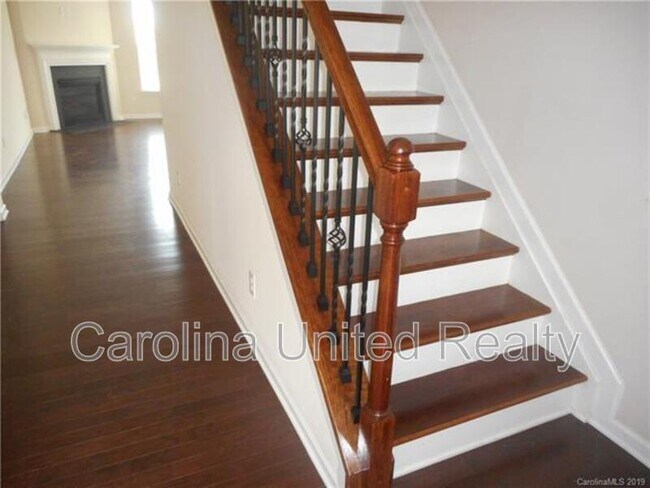 Building Photo - 6538 Portland Rose Ln