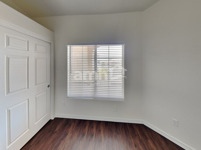 Building Photo - 2508 N 134th Ave