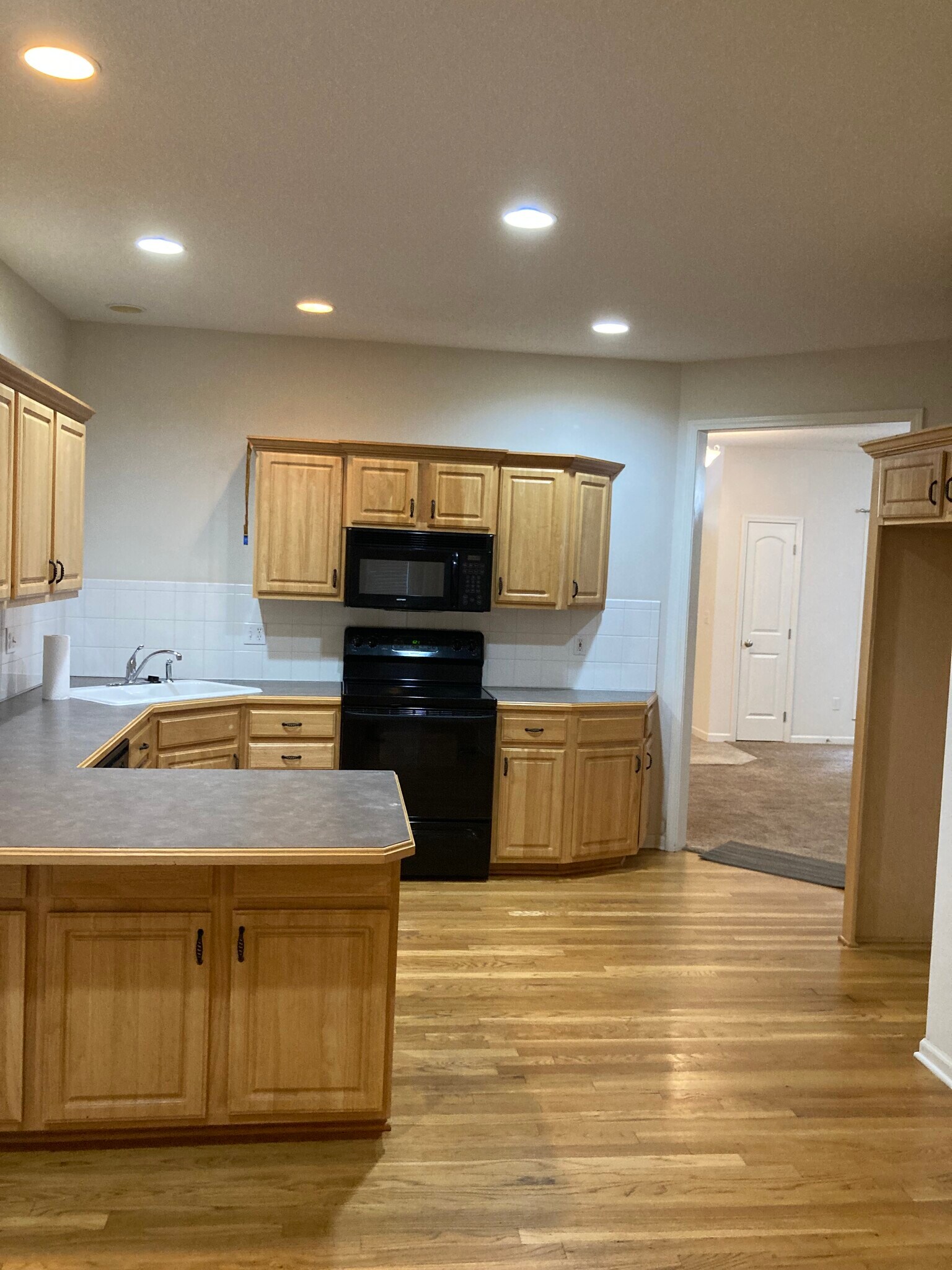 Kitchen - 258 N Ferrel St