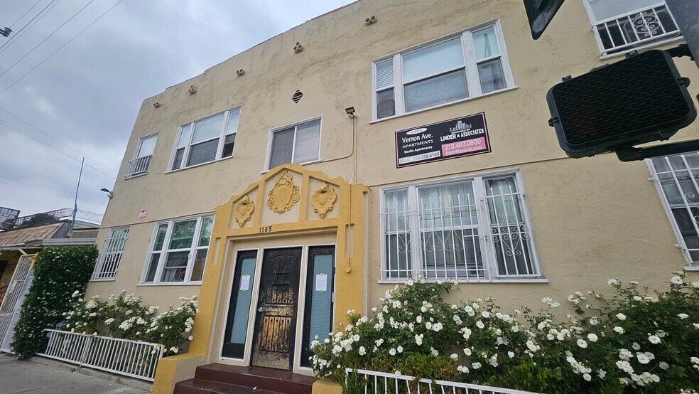 Building Photo - 1185 E Vernon Ave