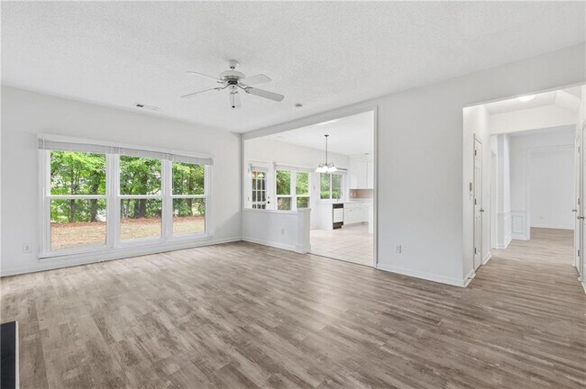 Building Photo - 6430 Barwick Ln