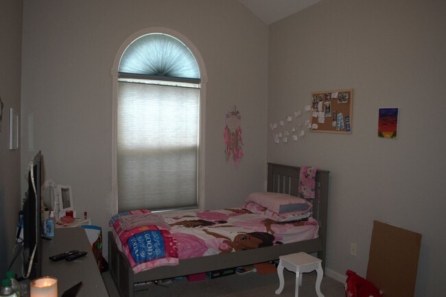 Building Photo - 309 Grampian Dr
