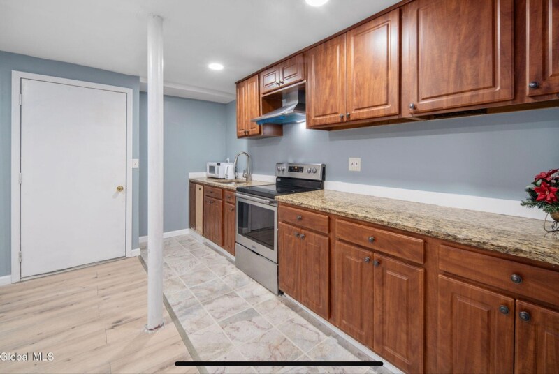 Building Photo - 2101 State Hwy 9N