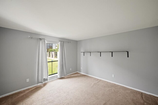 Building Photo - 8517 Hearth Dr