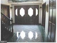 Building Photo - 120 Oechsle Rd