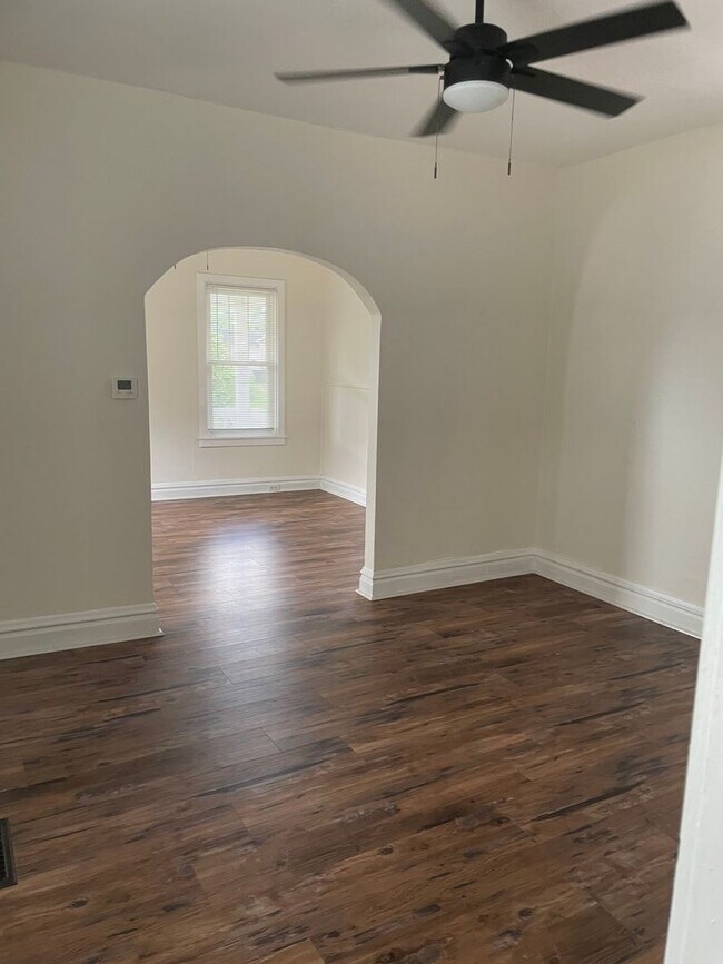 Building Photo - NO DEPOSIT REQUIRED! House for Rent in Southwest City