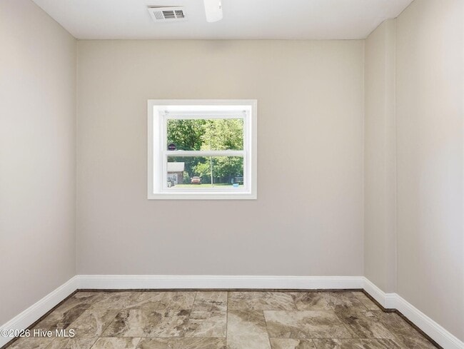 Building Photo - 109 Stillbrook Ct