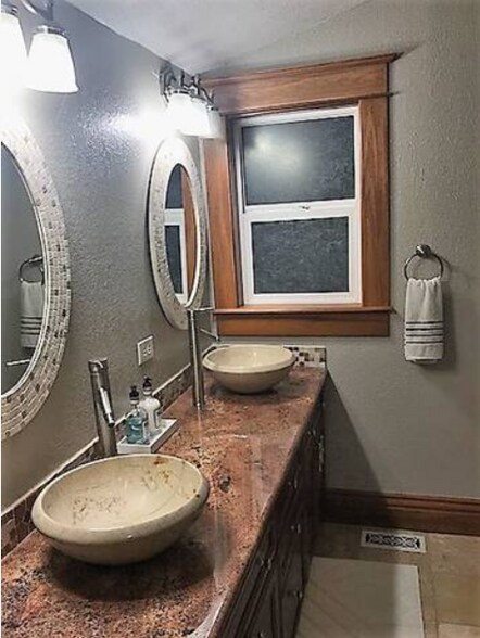 Bathroom 3 - 1373 Osceola St