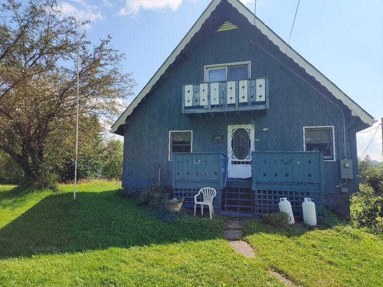 Building Photo - 826 Holt Rd