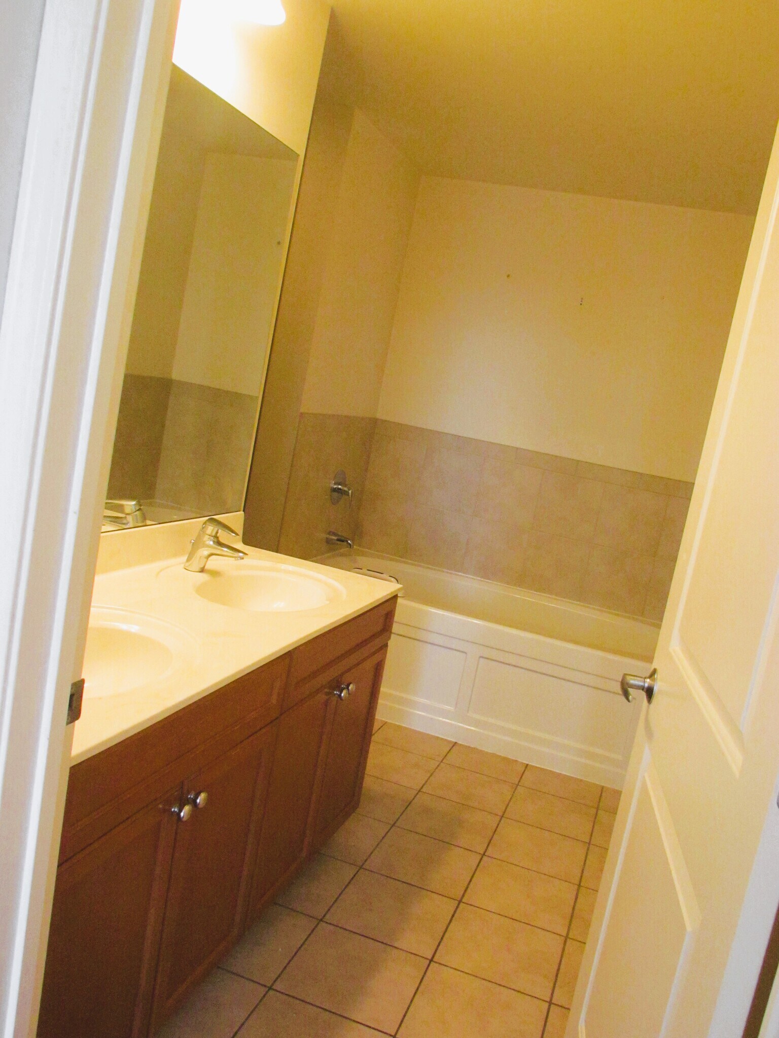 Building Photo - 1400 S Michigan Ave