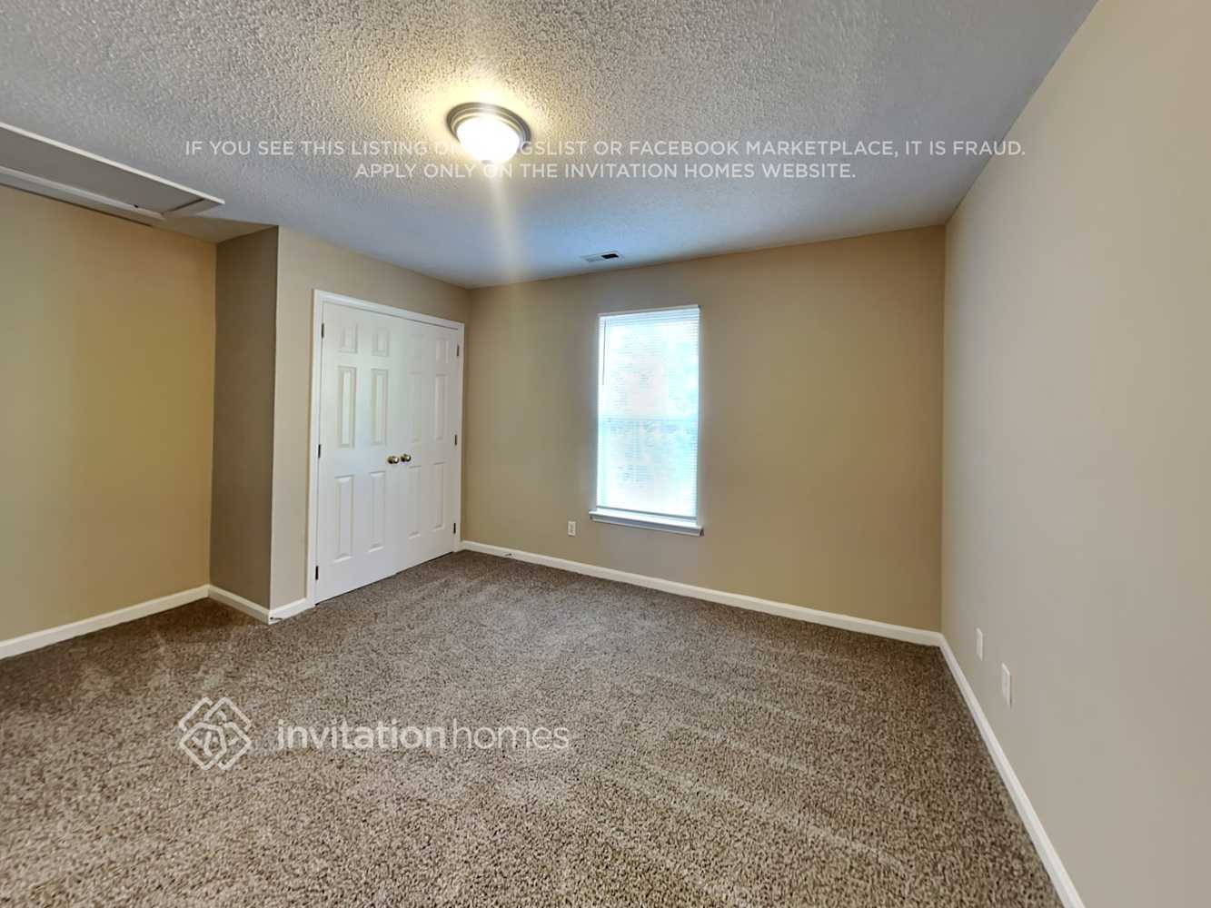 Building Photo - 10600 Northwoods Forest Dr