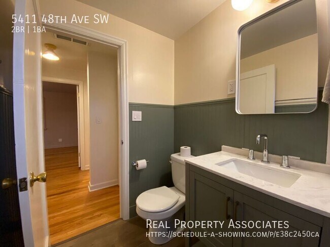 Building Photo - 5411 48th Ave SW