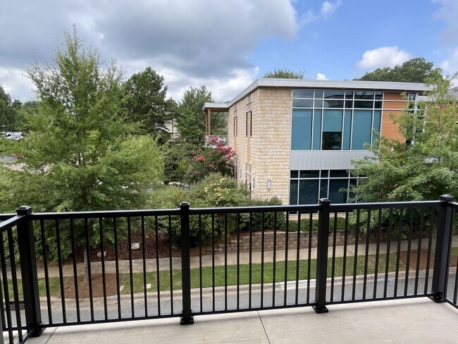 Building Photo - Brand New 2 Bed Condo in Cornelius