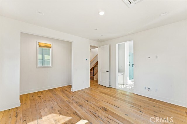 Building Photo - 2116 Cresta Dr