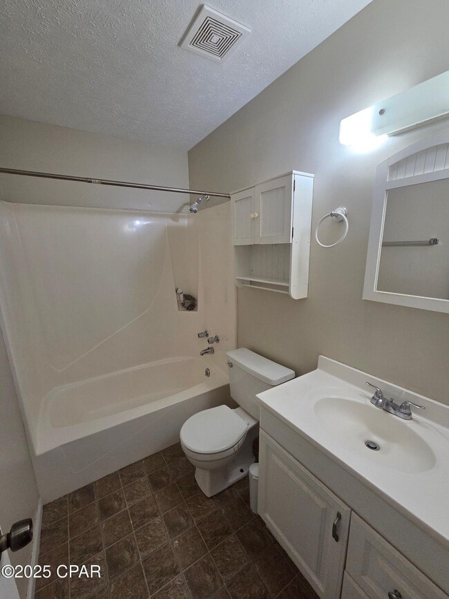 Building Photo - 1349 Riva Cir