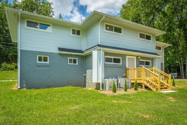 Building Photo - 3204 Harrison Pike