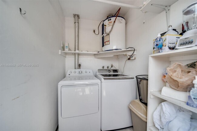 Building Photo - 1473 NW 10th St