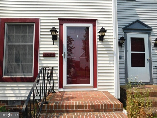 Building Photo - 1008 Sumac Cir