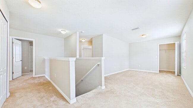 Building Photo - 4-Bedroom Home with Spacious Layout in Ayersworth Glen – Wimauma, FL