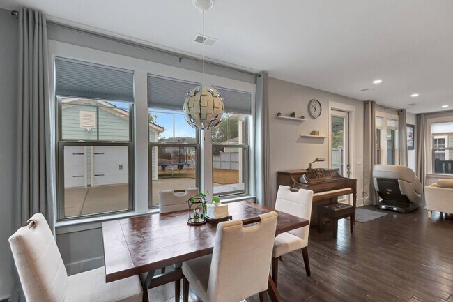 Building Photo - Nexton