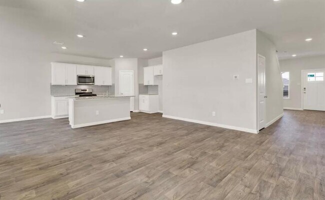 Building Photo - 176 Docile Lp