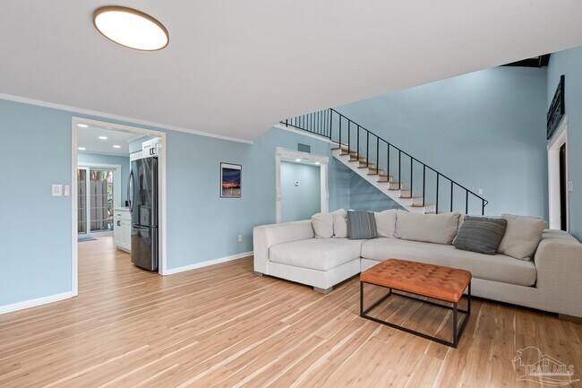 Building Photo - 4844 Huron Dr