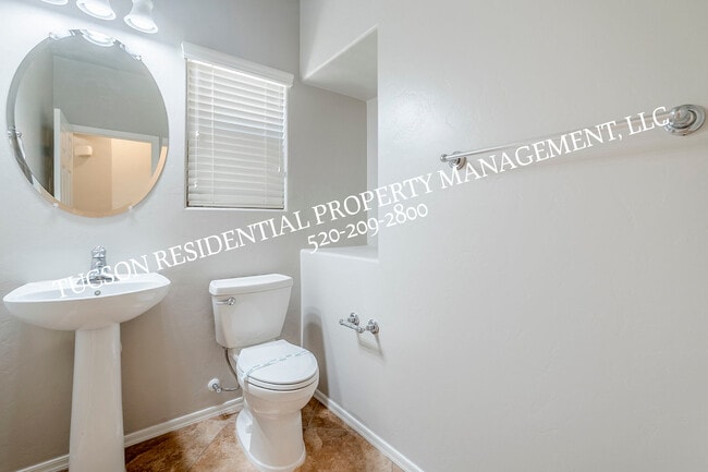 Building Photo - 10534 E Native Rose Trail