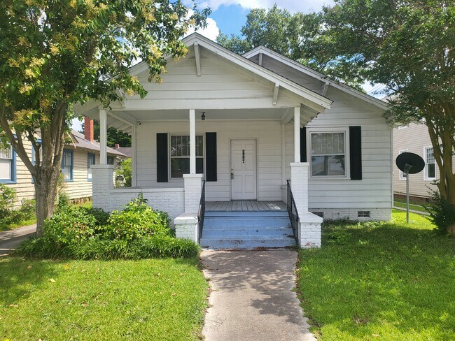 Primary Photo - 466 W. Cheves St.