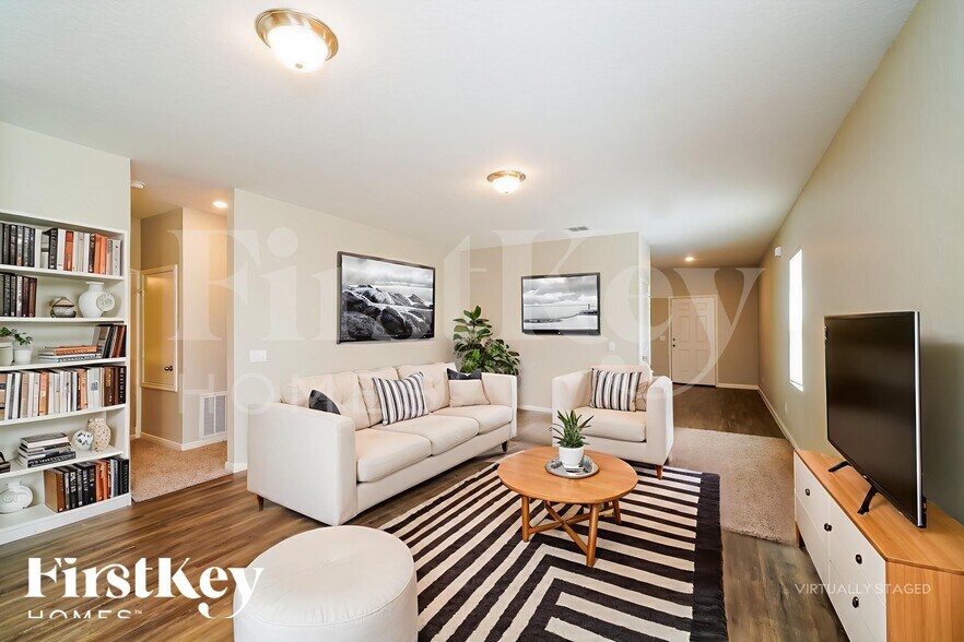 Building Photo - 13509 Sunrise Mdw