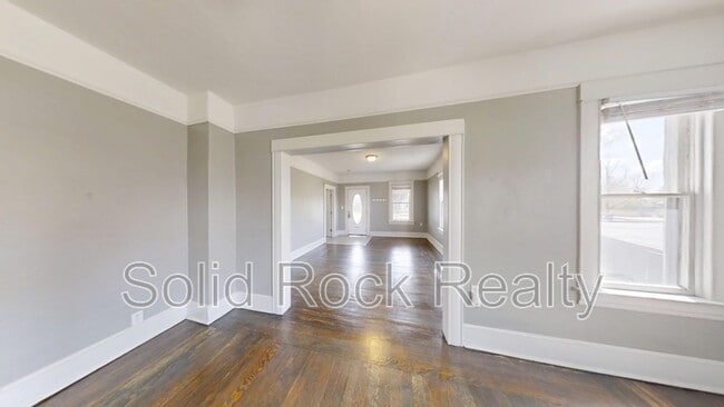 Building Photo - 2606 N Cascade Ave